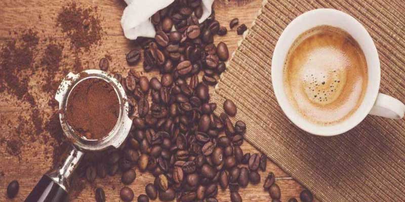 نوشیدن قهوه